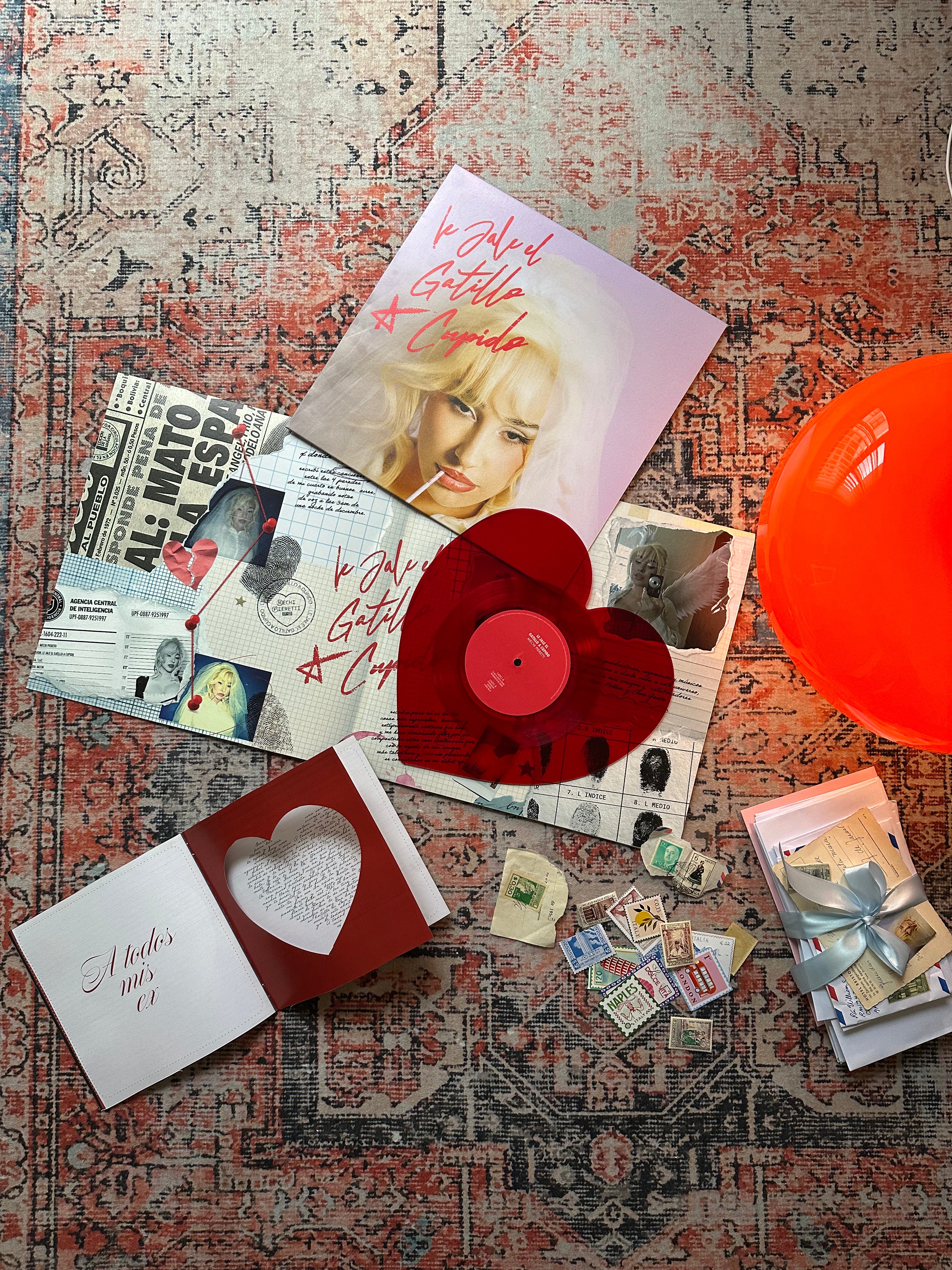 "Le jalé el Gatillo a Cupido" - Edición Limitada Heart Shaped Vinilo